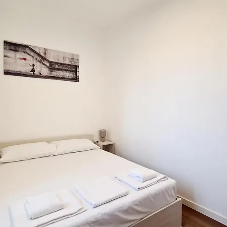 Bardo House - 2 Free Parking Lots - 3 Bedrooms - 2 Bathrooms * 바르돌리노