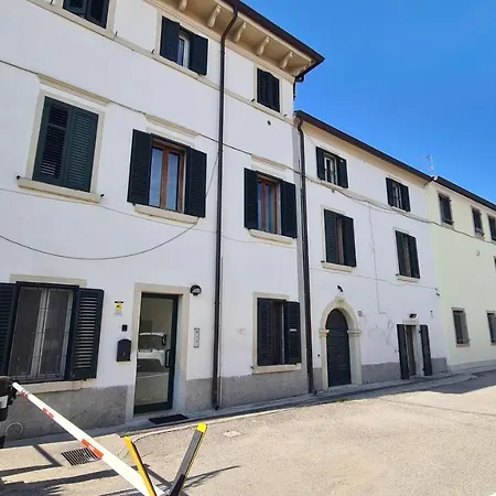 1 Bardo House Апартаменти *