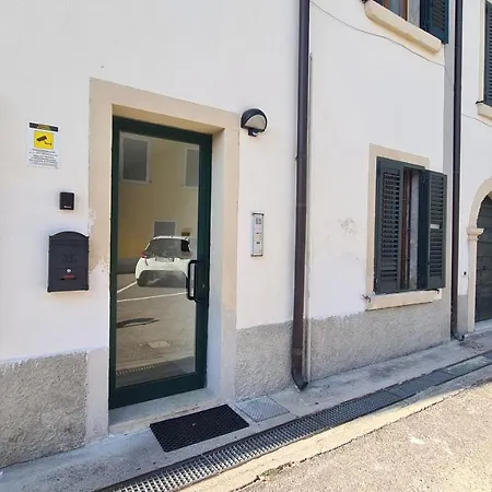 1 Bardo House Апартаменти